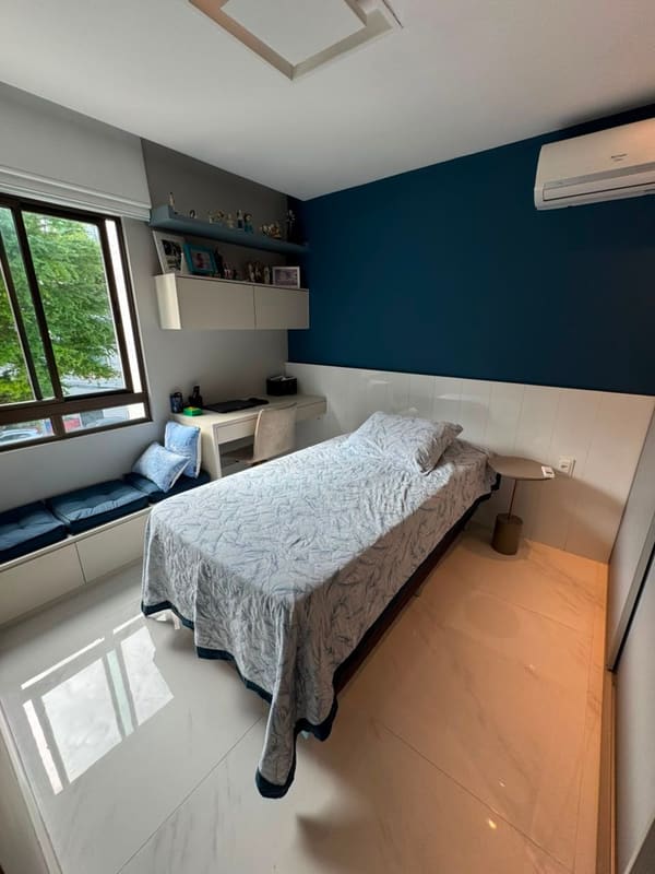 Second suite