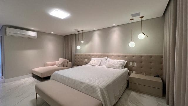 Master suite