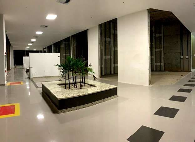 Retail mall walkway and planter