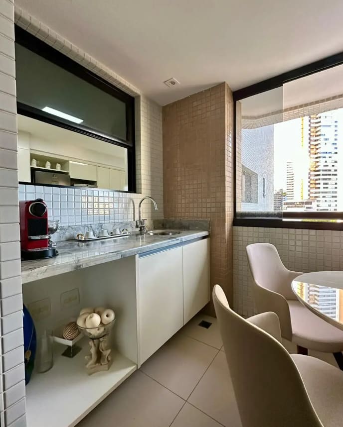 Kitchen with a counter